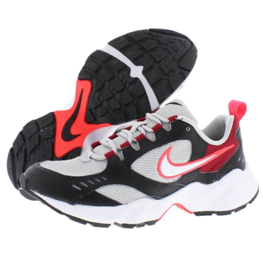 Nike Air Heights Sneakers Size 9.5